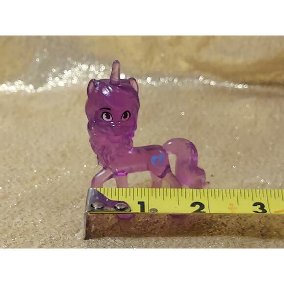 My Little Pony Crystal Theme IZZY MOONBOW 2" Figure Clear Purple MLP Horse - Picture 8 of 8